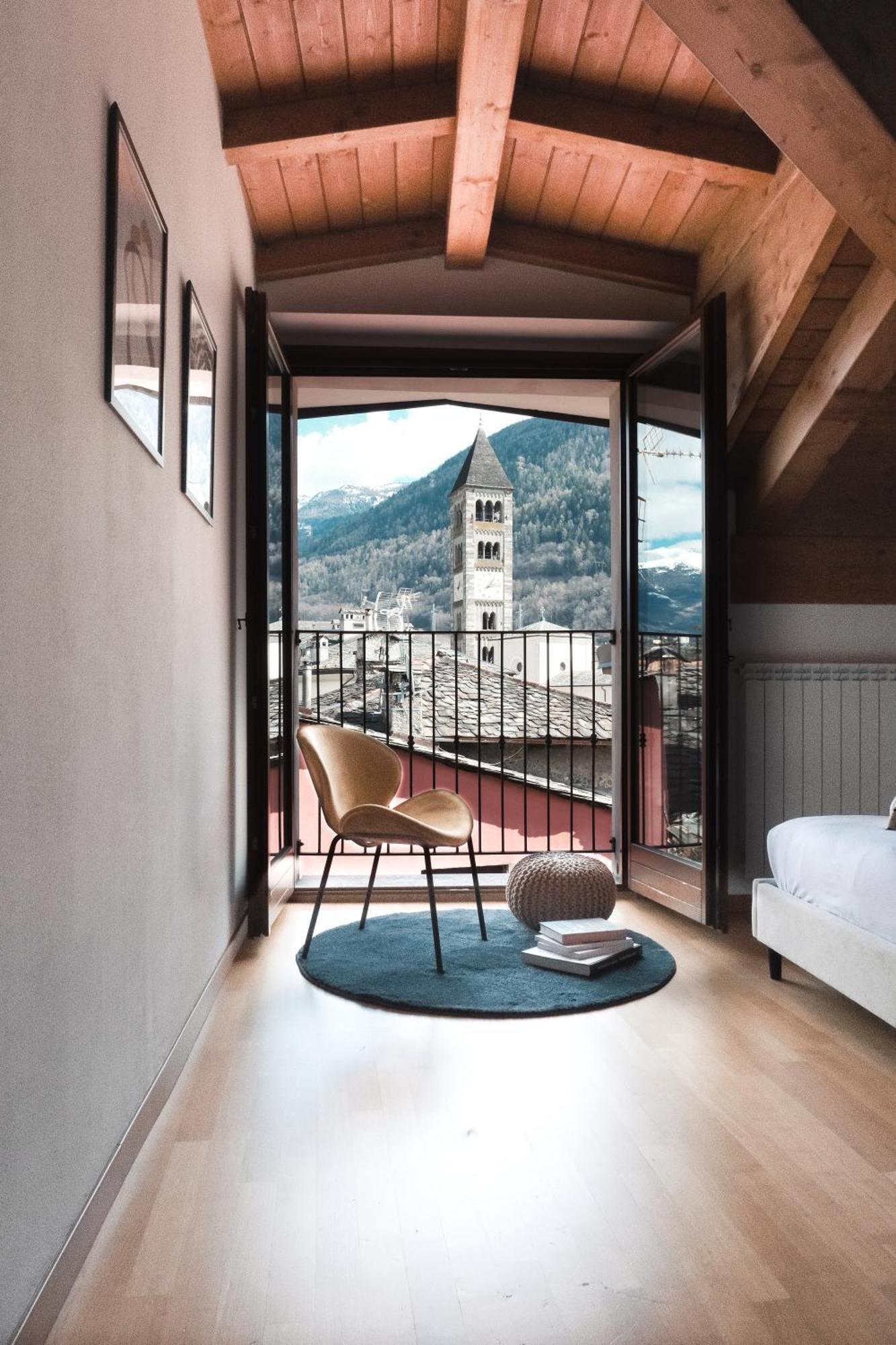 Ferienwohnung Penthouse Con Vista 6 Minuti Dal Bernina Express Tirano Exterior foto